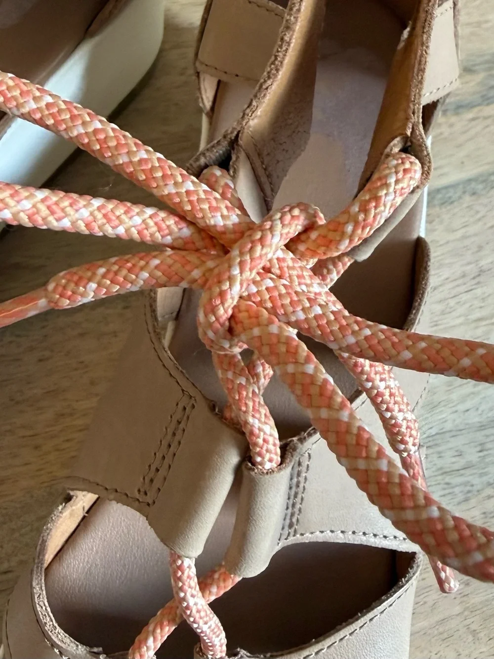 Sorel Women’s Cameron Tan Platform Lace-Up Sandal Size 5 1/2